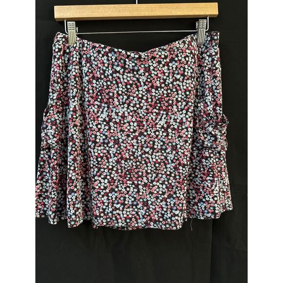 Margaret M Sporty Floral Miniskirt w/drawstring Sz L - Picture 3 of 5